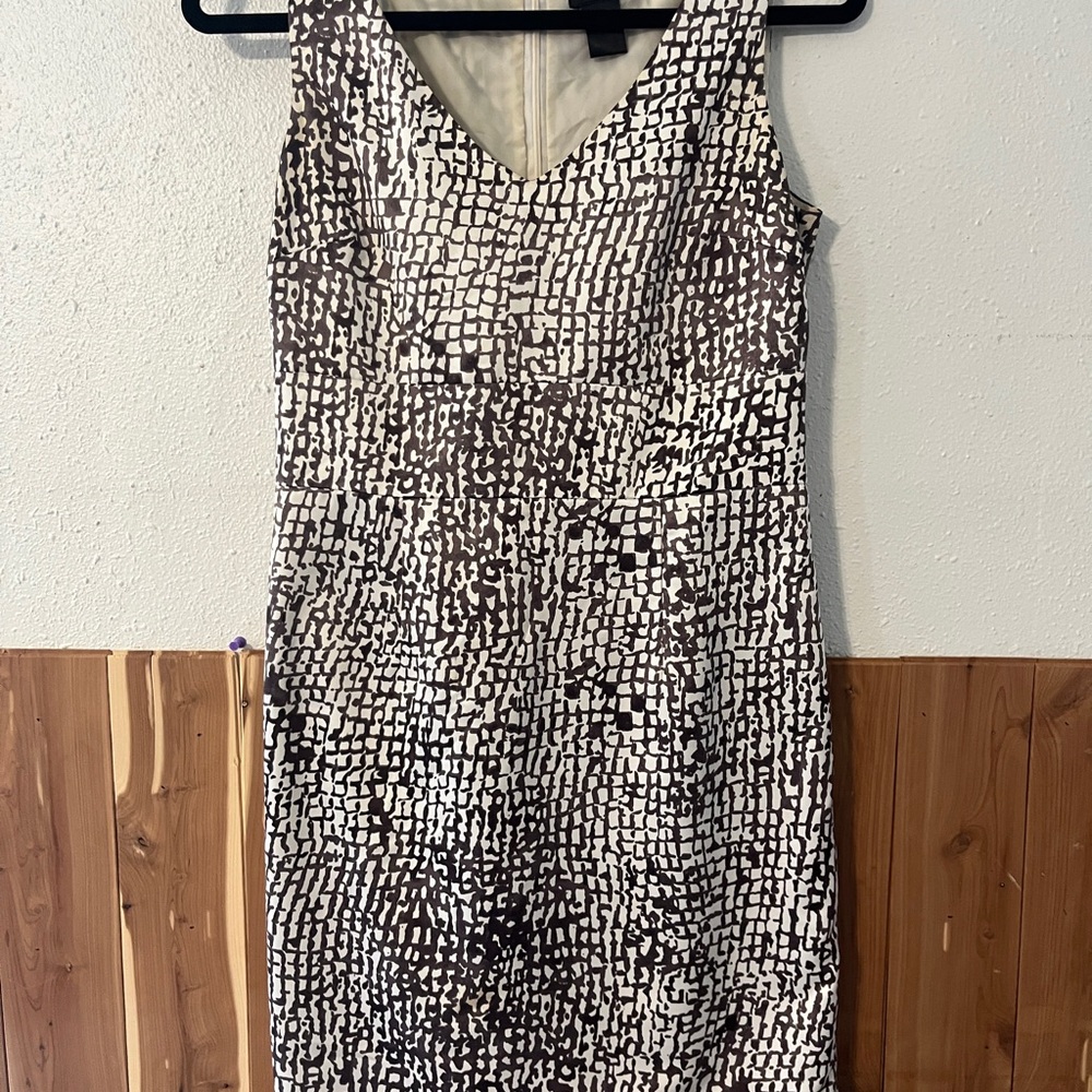 Ann Taylor Black and White Sheath Midi Dress